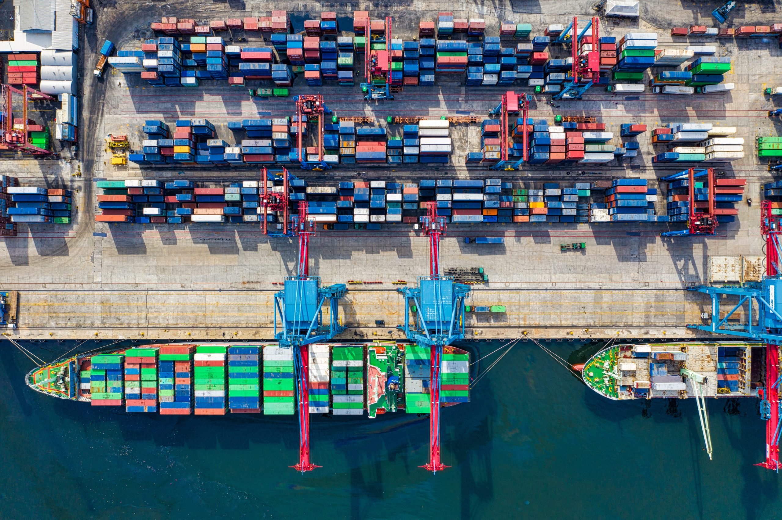 Container security in the Cloud. A state of uncertainty.